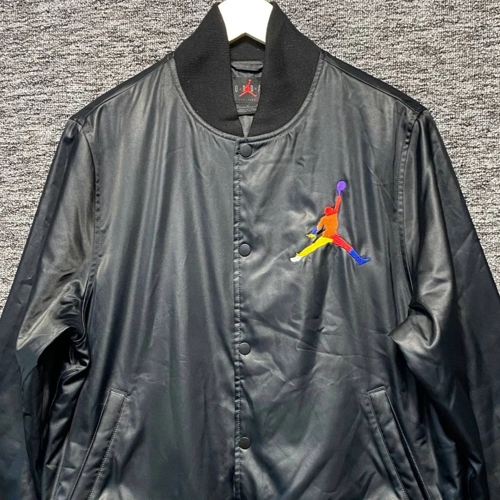 Jordan Sport DNA Satin Bomber Jacket Mens Medium Black Multi Color AV0112-010